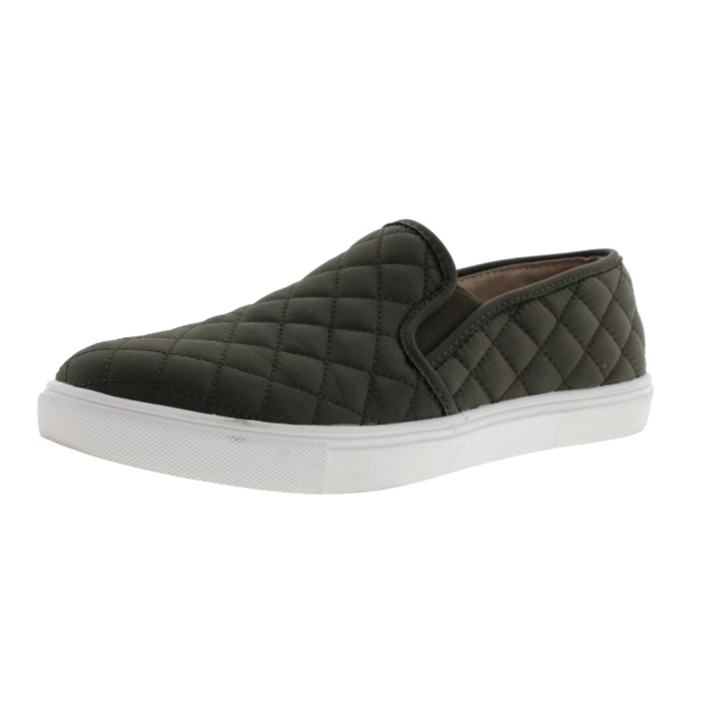 NWOT STEVE MADDEN WOMAN ECENTRCQ SNEAKERS